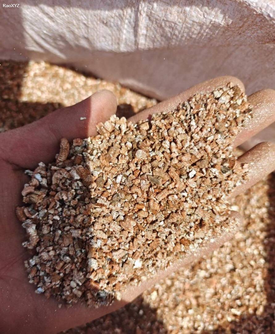 Cung cấp số lượng lớn Vermiculite làm vườn, xây dựng, công nghiệp