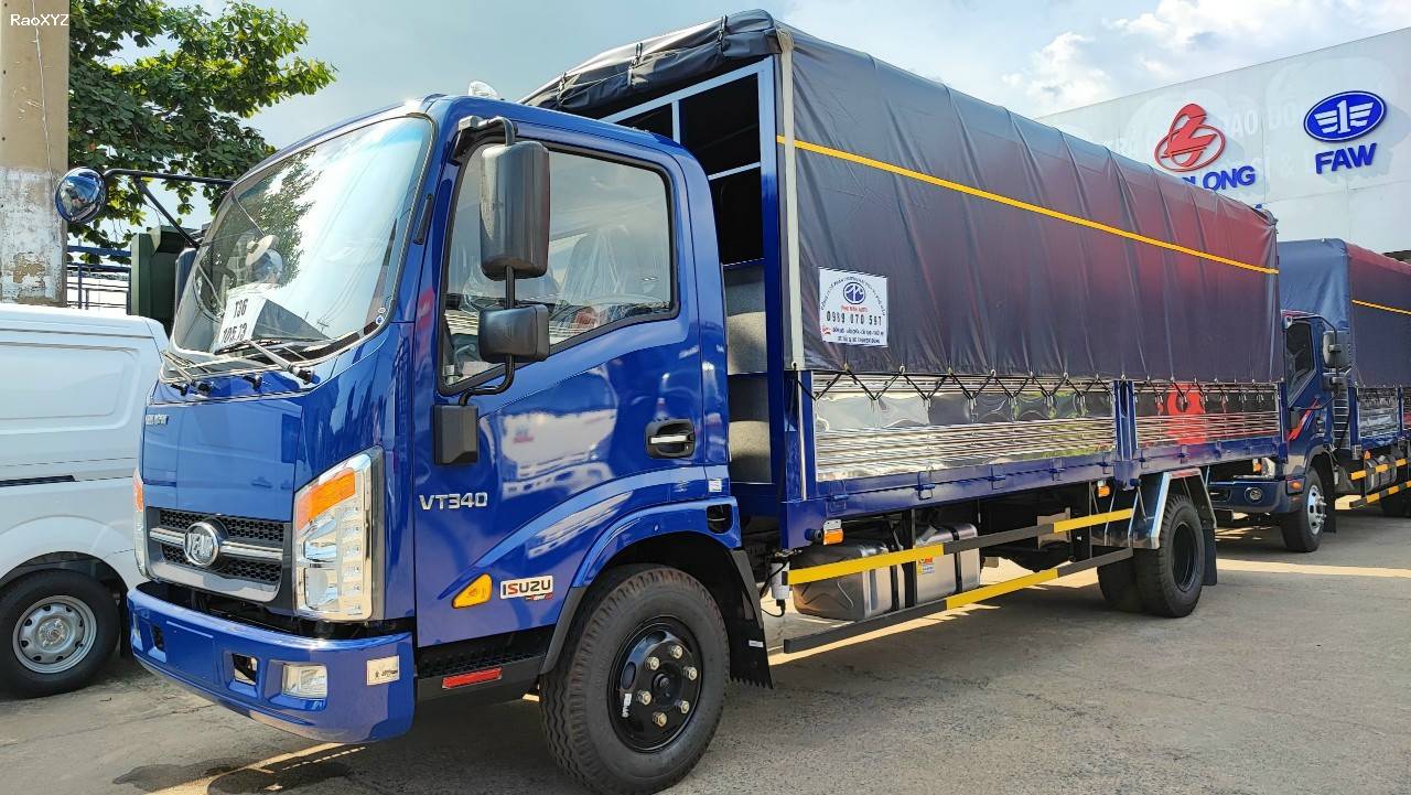 Xe tải Veam VT260 thùng bạt 1T9 đời 2022