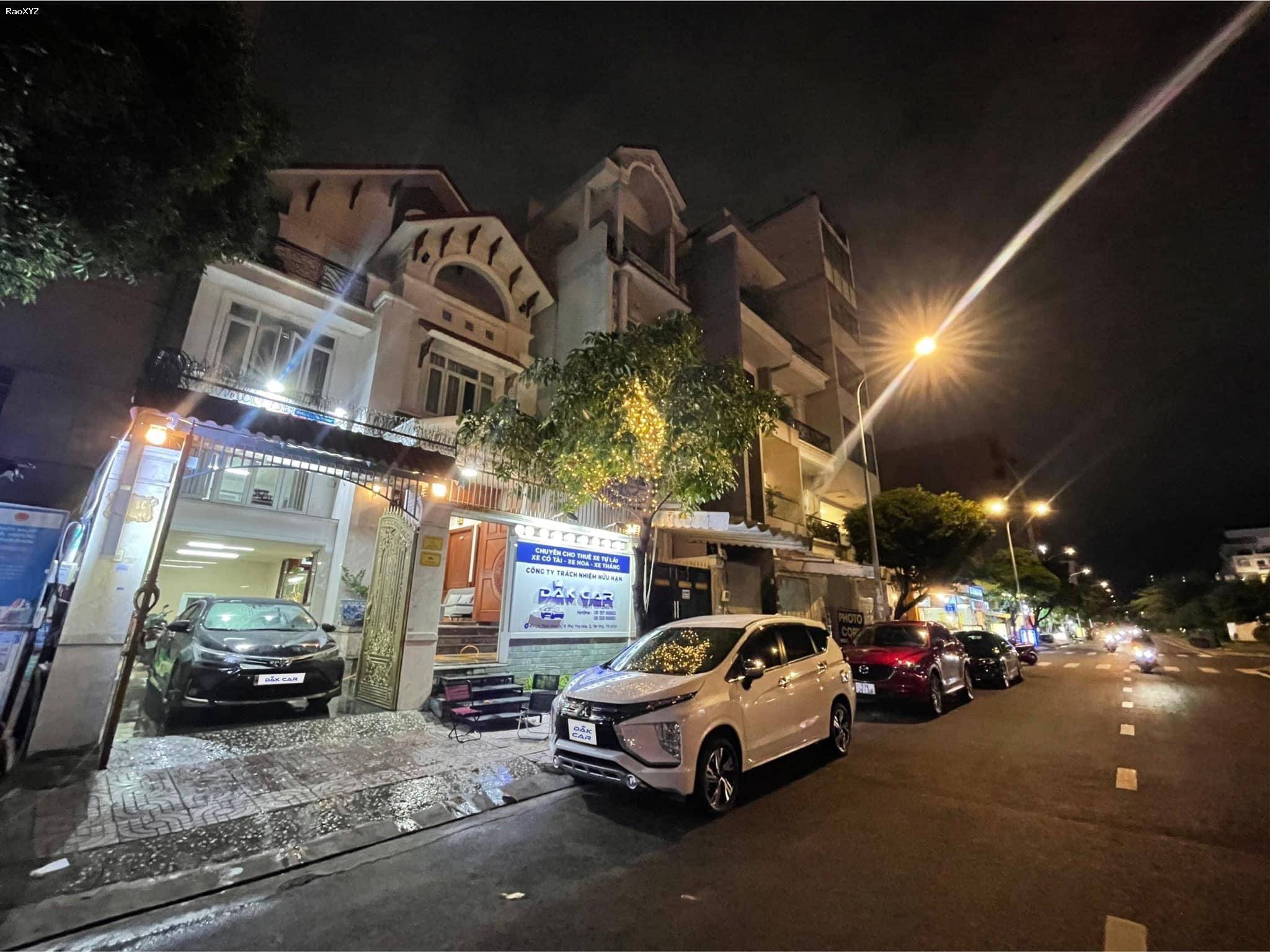 Cho thuê xe tự lái đời mới giá rẻ tại Tân Phú - CTY DAKCAR
