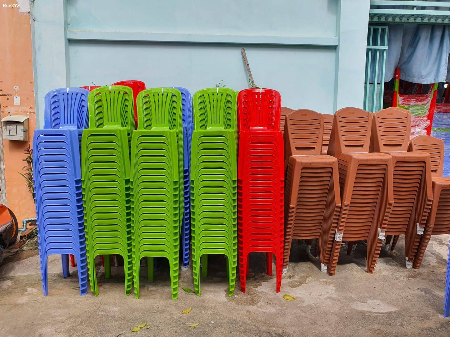 Phân phối sỉ lẻ bàn ghế quán ăn, ghế dựa cao nhựa Việt Thành tại TPHCM