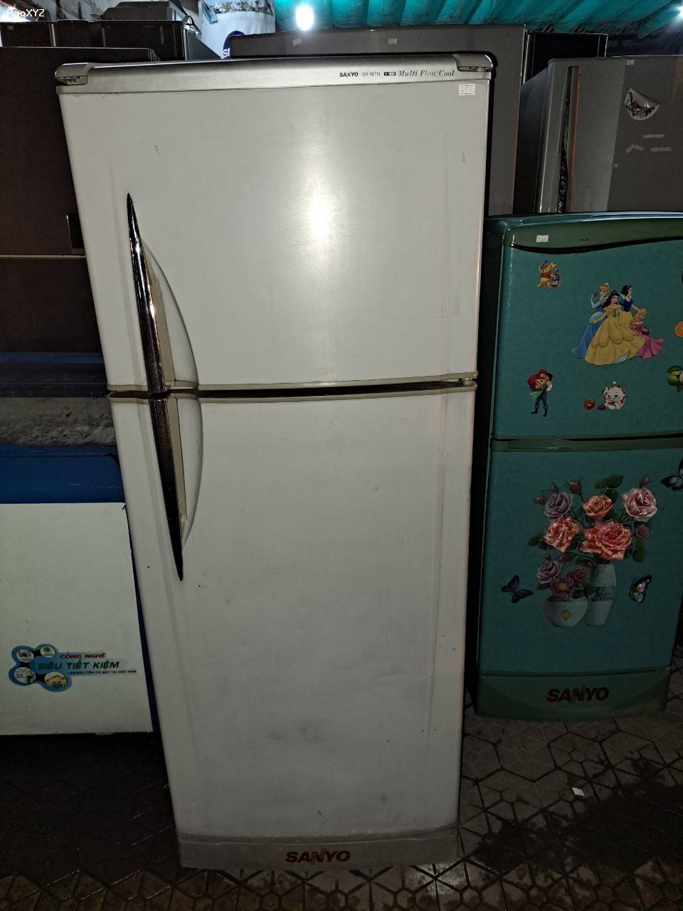 Tủ lạnh sanyo 180lit không bám tuyết