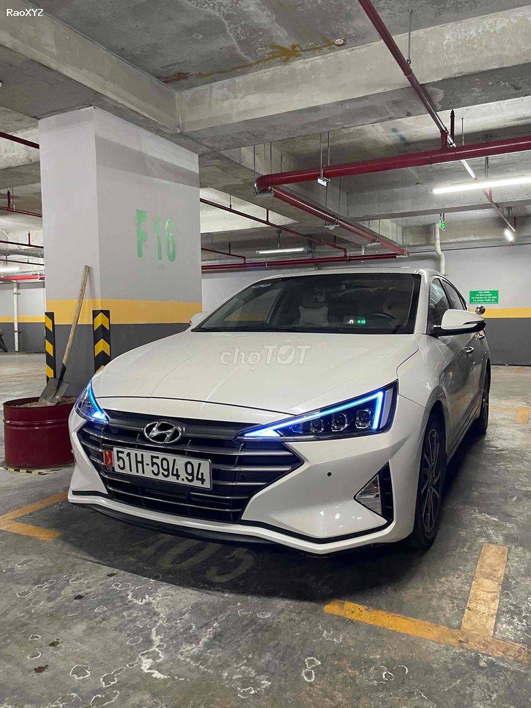 Cần bán Hyundai Elantra 2.0 2019 một chủ, biển TP.HCM