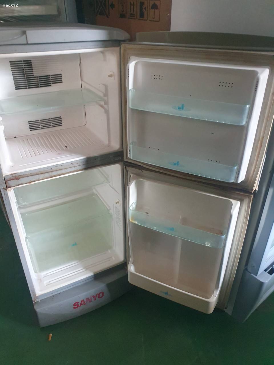 Tủ lạnh Sanyo 110lit không bám tuyết