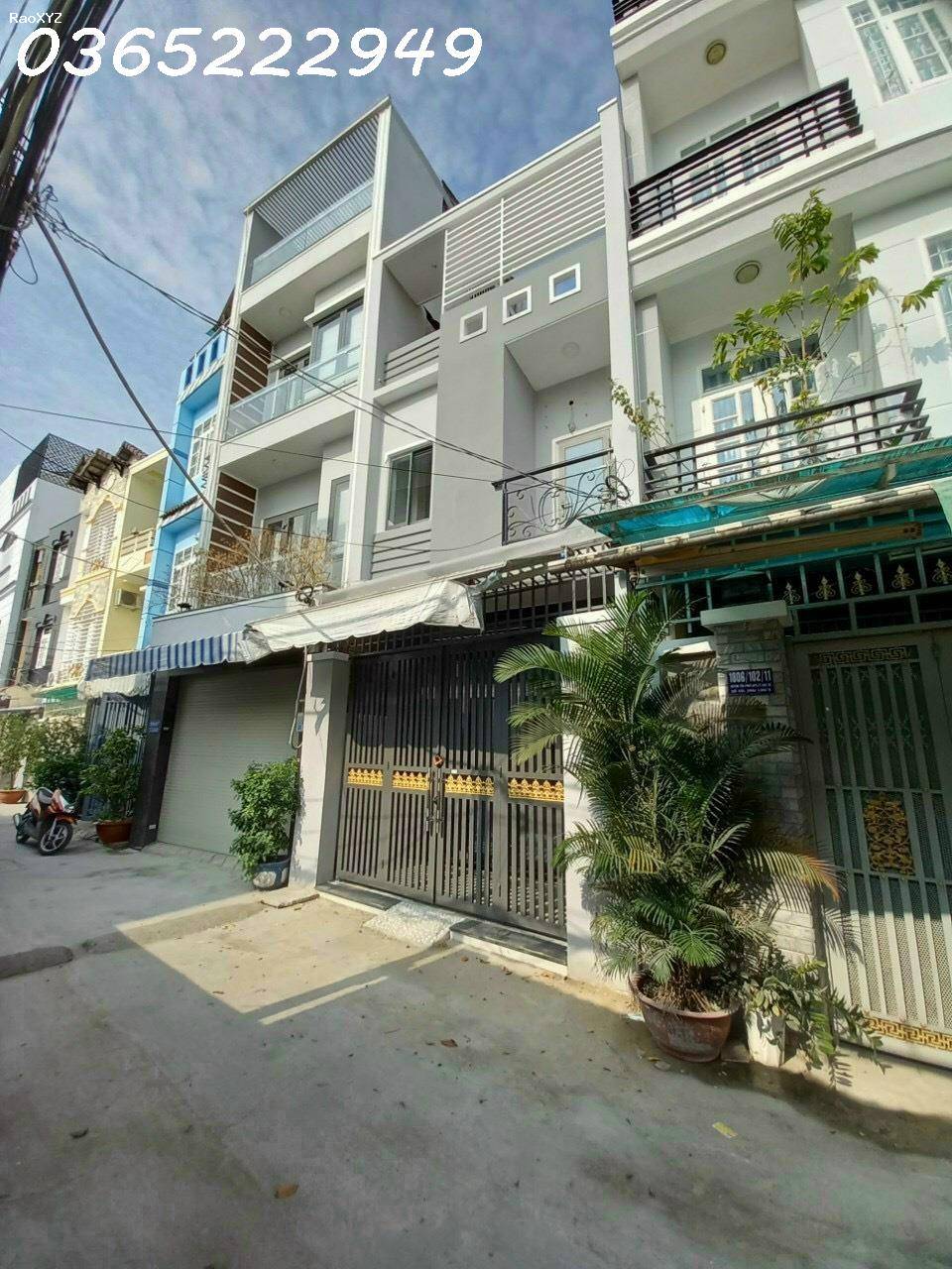 Nhà bán 3 tầng hẻm trước nhà 5m - 1806 Huỳnh Tấn Phát, Nhà Bè