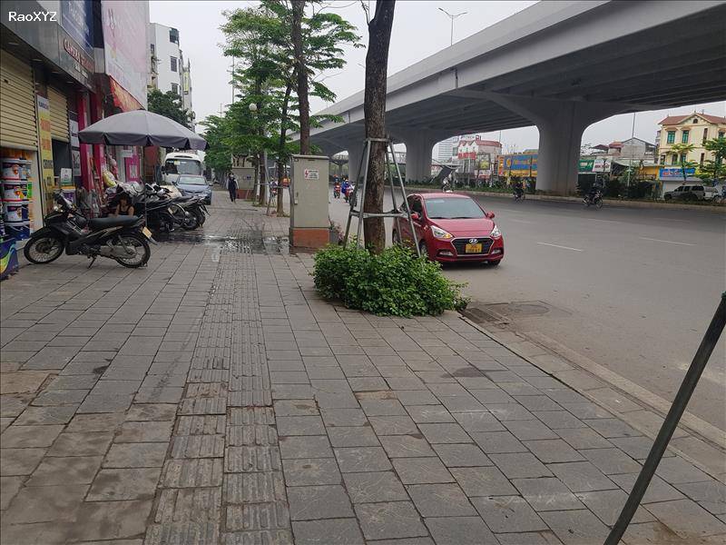 Bán nhà Cầu Giấy Mặt đường Phạm Văn Đồng 36M2 - giá chỉ hơn 7 tỷ (Kinhdoanh - Hiếm)