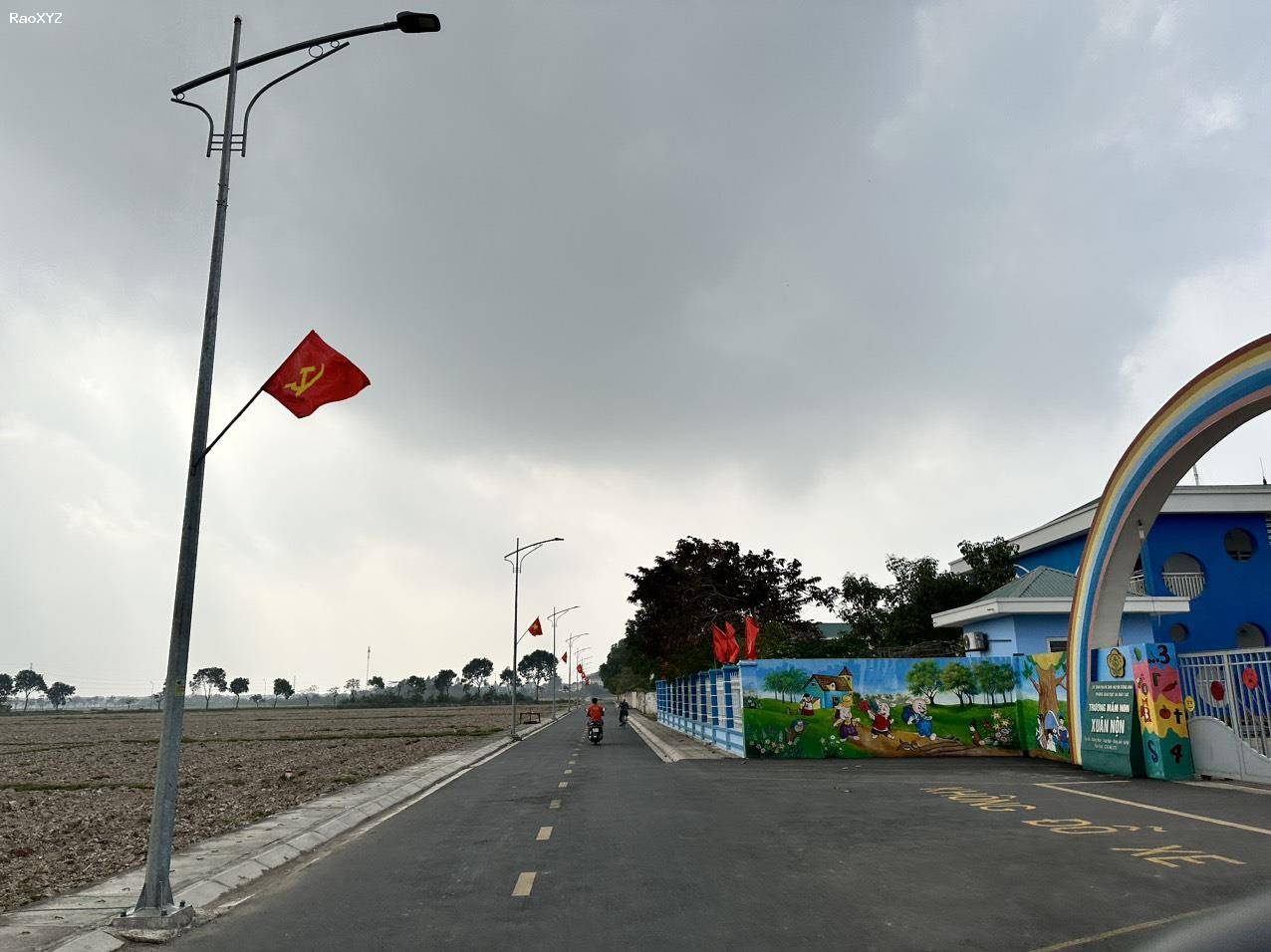 Đường thông ô tô đỗ ngay bìa làng giá chỉ hơn 20tr/m tại Đình Trung-Xuân Nộn.
