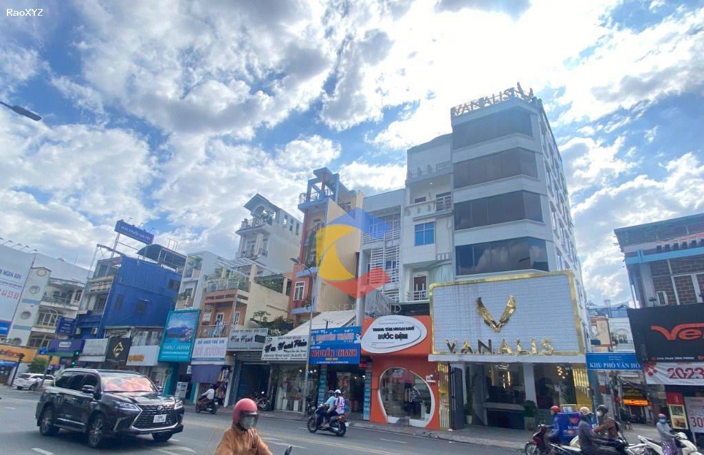 Cho thuê nhà nguyên căn góc 2 mặt tiền gần Ngã Tư Phú Nhuận, có thể ở và kinh doanh đa ngành