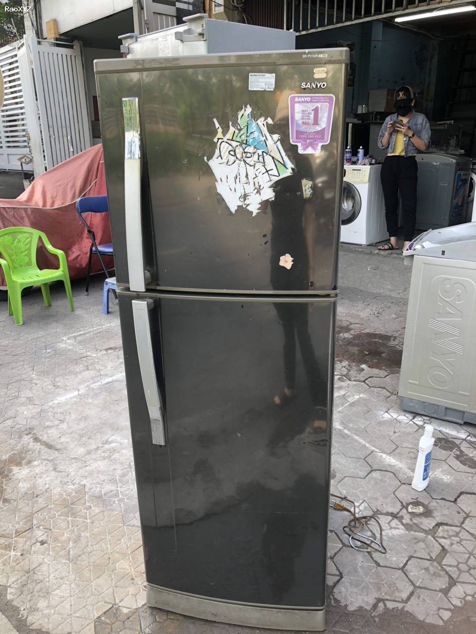 Tủ lạnh Sanyo 210lit hoạt động tốt giá rẻ