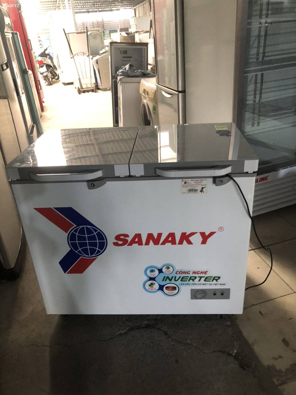 Tủ đông Sanaky 250lit đống suốt tiết kiệm điện