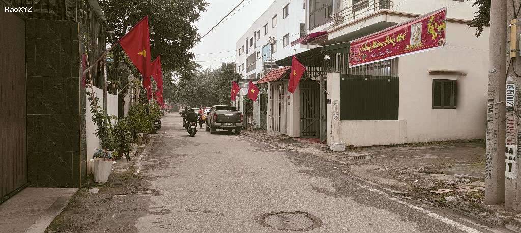 Bán đất gần chợ Thạch Bàn, Long Biên, ngõ nông rộng oto tránh sát phố 50m, mặt: 5m, 4 tỷ