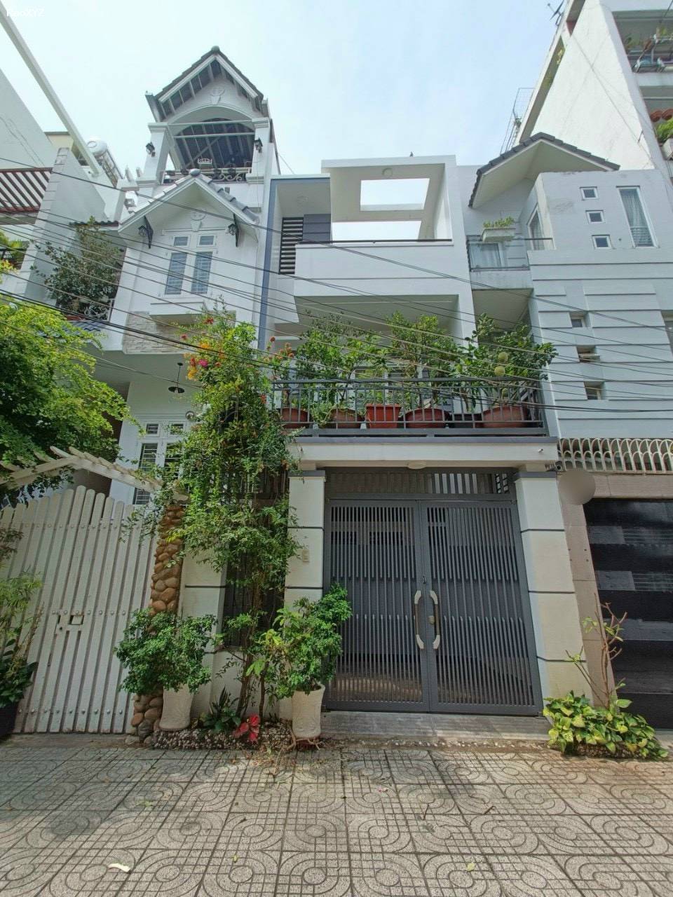 Bán căn Lê Quang Định - Khu an ninh cửa riêng (4,5x17m) - Nhà mới sẵn nội thất vào ở ngay