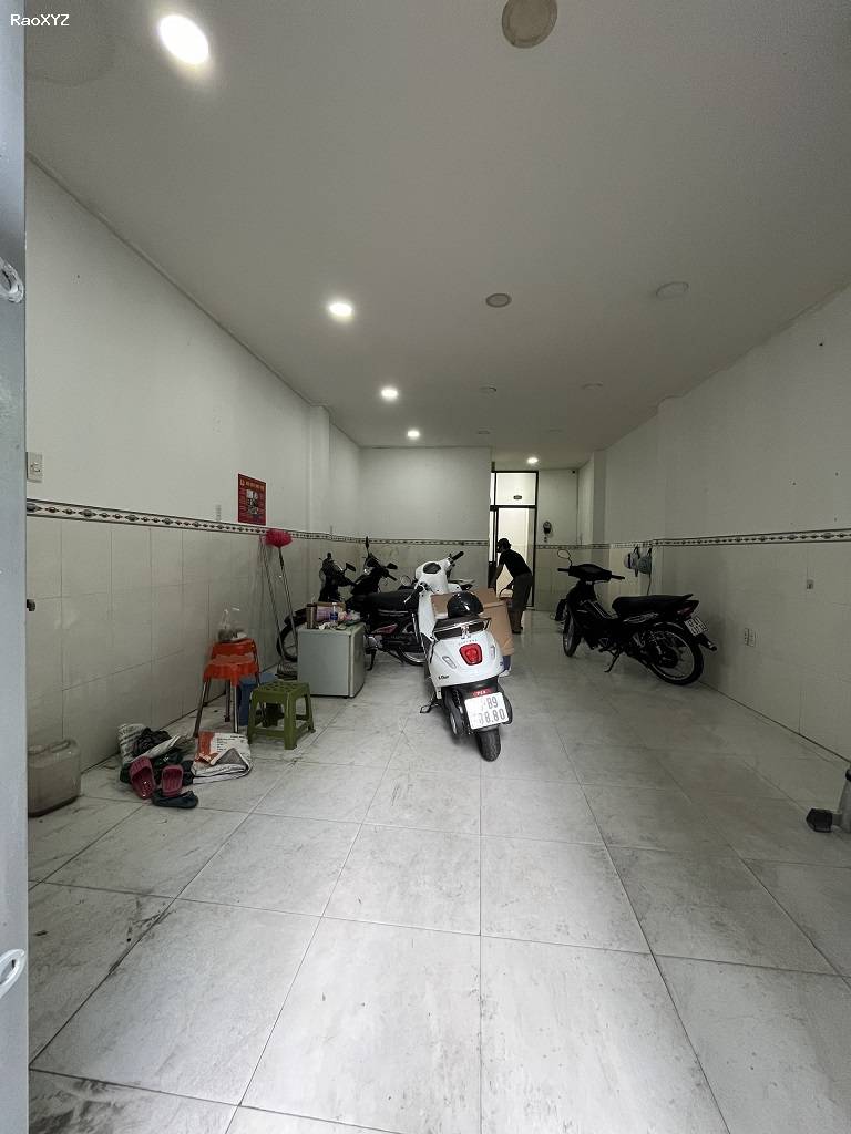 Cần bán nhà HXH  6 tầng 12 phòng  Nguyễn Tiểu La P5 Q10 , dòng tiền >300tr