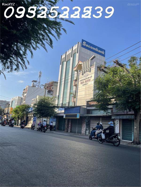Bán nhà mặt tiền đường Lê Quang Định, 5.3x26m 3 tầng 95m2. Vị trí đoạn đẹp