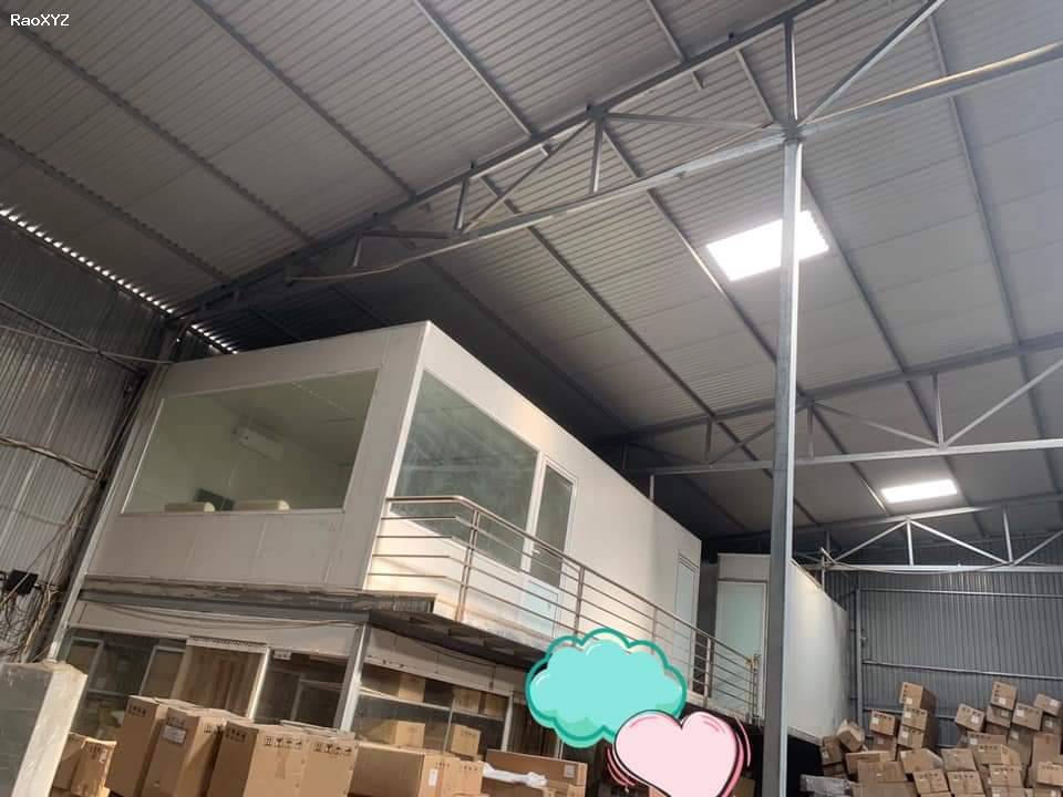 Cho thuê kho xưởng tại Long Biên, Hà Nội. Diện tích 1100m sẵn văn phòng , chỗ ở cho công nhân, xưởng cao 8m container đỗ cửa