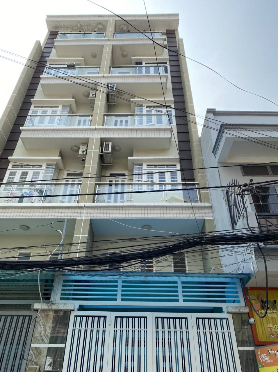Bán nhà hẻm 4m Nguyễn Thái Sơn P5 (4.5 x 12m) nở hậu 6m lửng 3 lầu ST cách MT chỉ 10 căn nhà