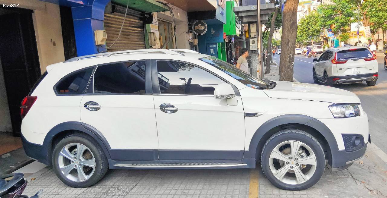 Chevolet Captiva LTZ 2015, xe 7 chỗ, số tự động, màu trắng odo 86.500km