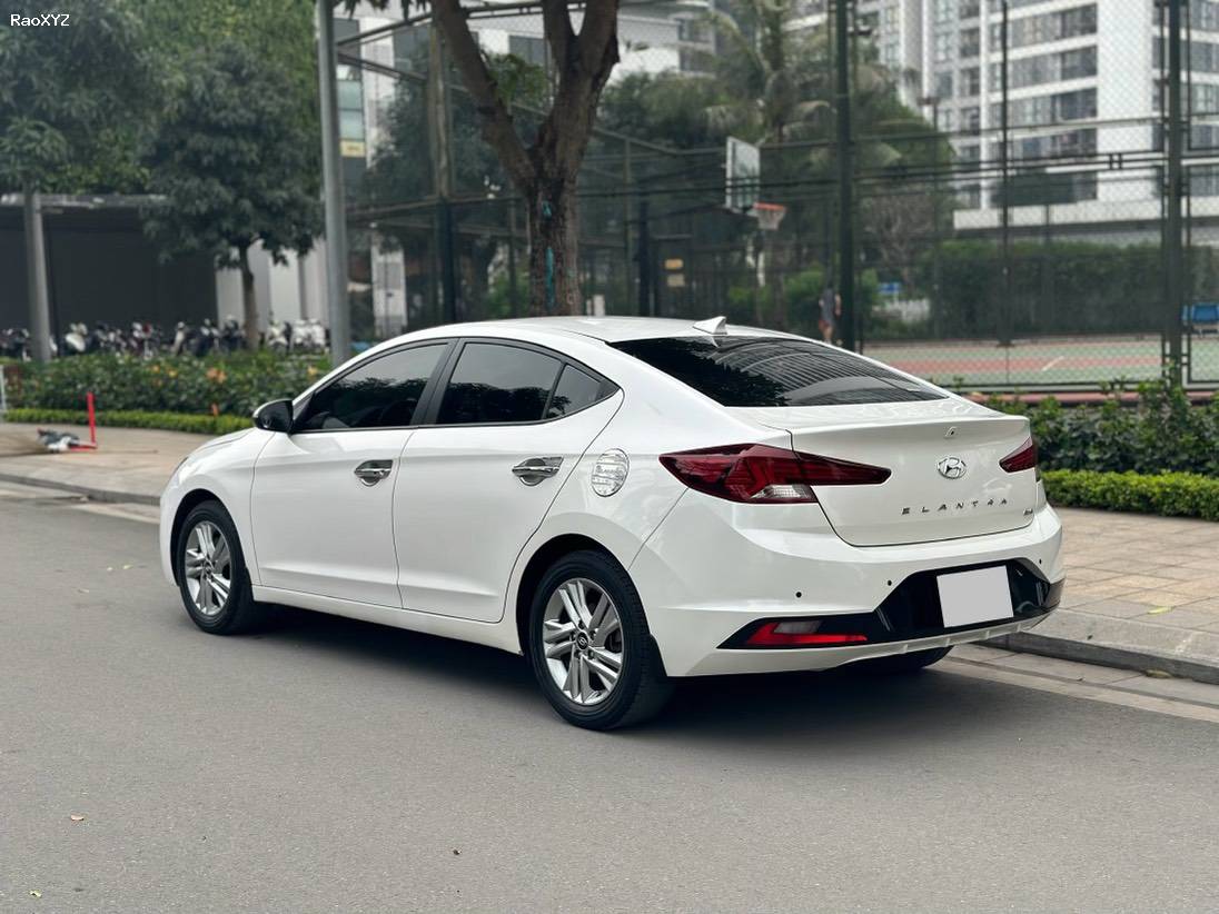 Hyundai Elantra 2020 1.6AT