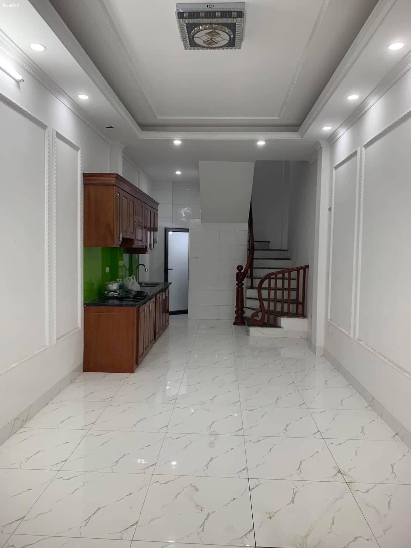 Cho thuê nhà ngõ ba gác Kim Giang - Thanh Xuân - 32m² - 5 tầng - 14 triệu (ctl).