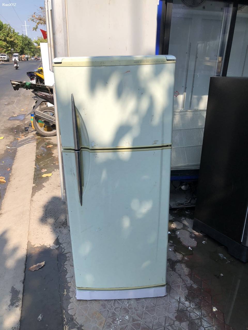 Tủ lạnh Sanyo 180lit không bám tuyết giá rẻ