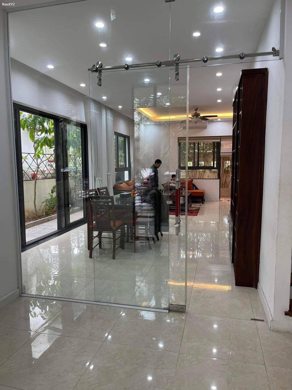 Chính chủ cho thuê nhà Mới 80m2x 5T, KD, VP, Nhà Hàng, Nguyễn Trãi- 20 Tr