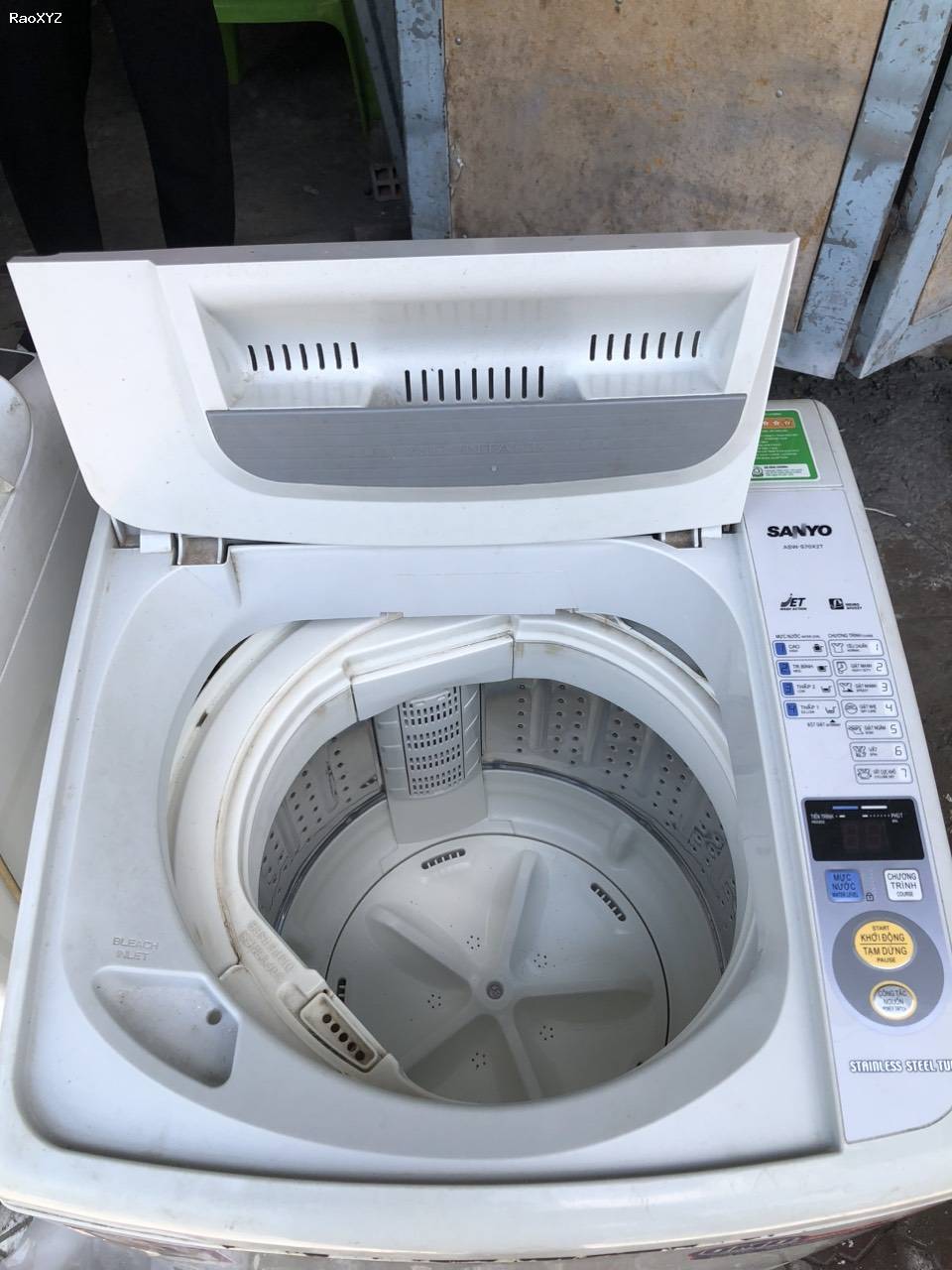 Máy giặt Sanyo 7kg giặt tốt lồng đứng đã qua sử dụng