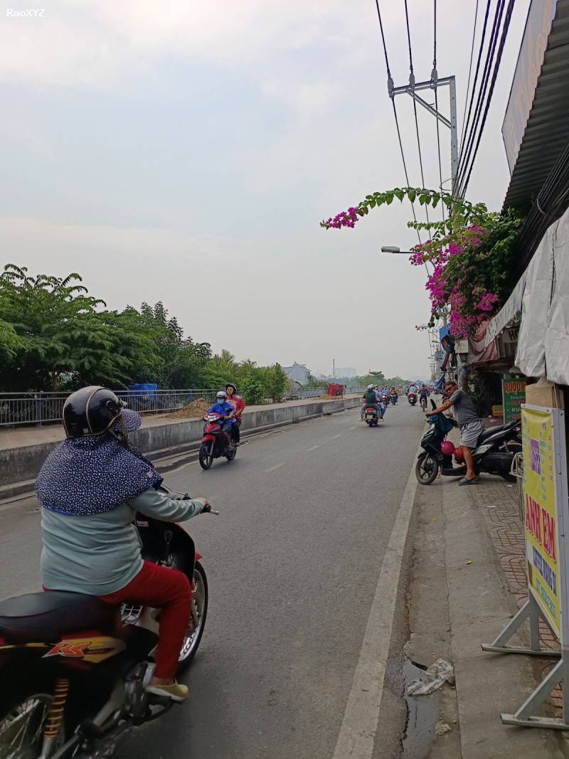 Bán nhà hẻm ô tô 1 sẹc gần mặt tiền Phú Định 4pn sổ vuông  nhà trống vào ở ngay p16 quận 8