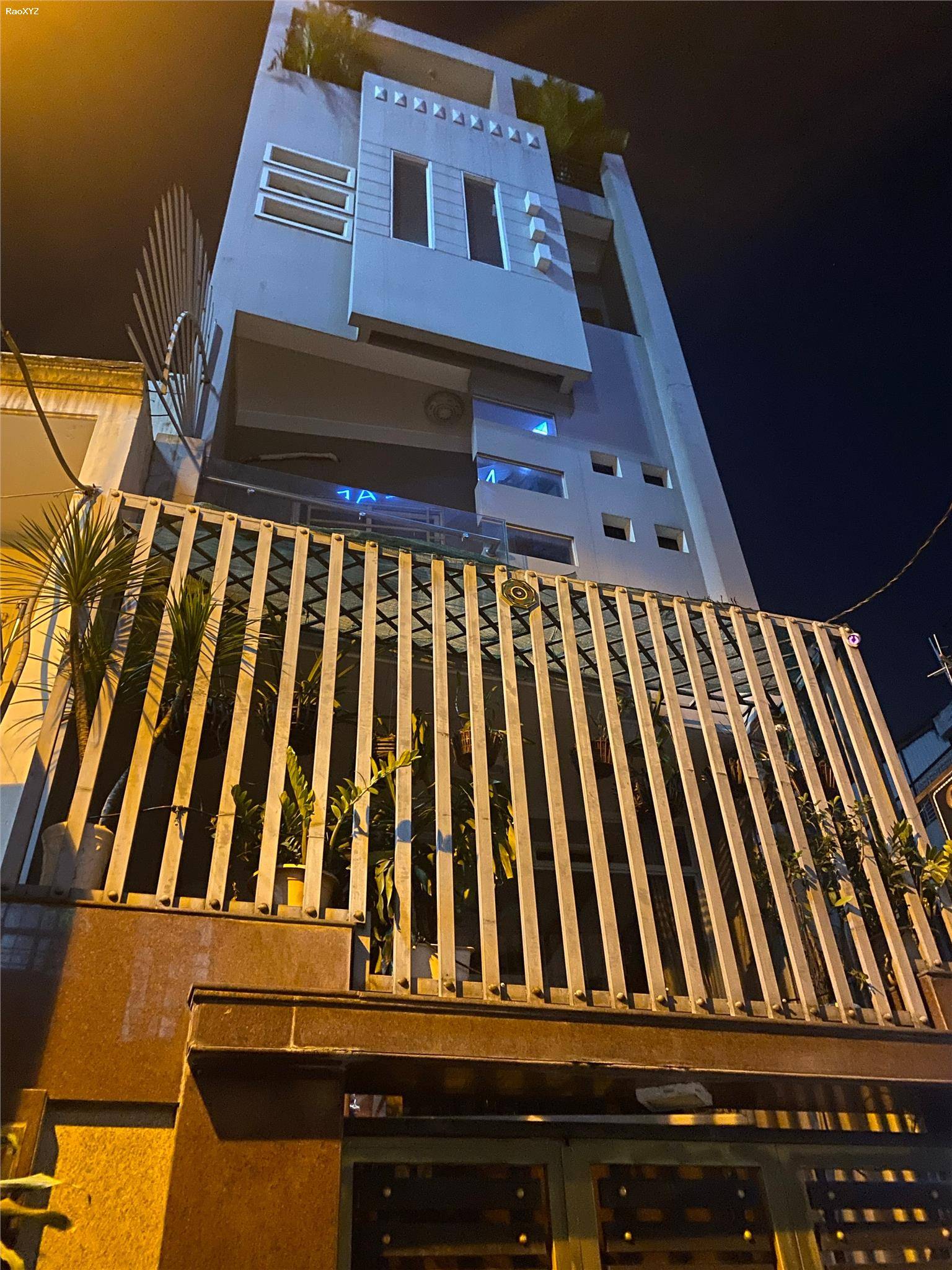 HXH 7 chỗ, Tân Hải, Tân Bình, 52 m2, 5 tầng, giá 9 tỷ