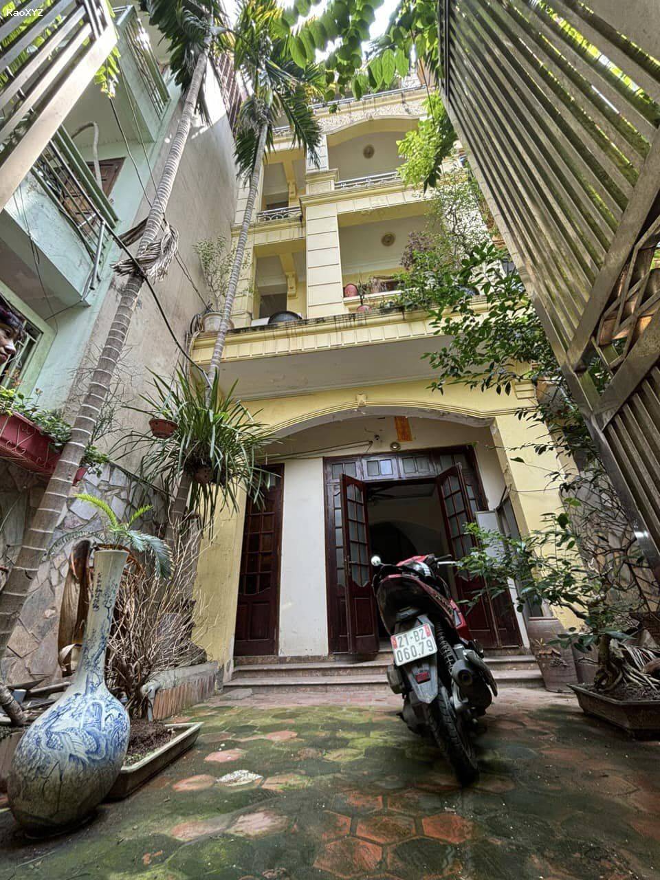 Cho thuê nhà Ngõ oto Trương Định-Hoàng Mai DT 110 m2 - 4 tầng - Giá 42 Triệu (CTL) - KD đỉnh