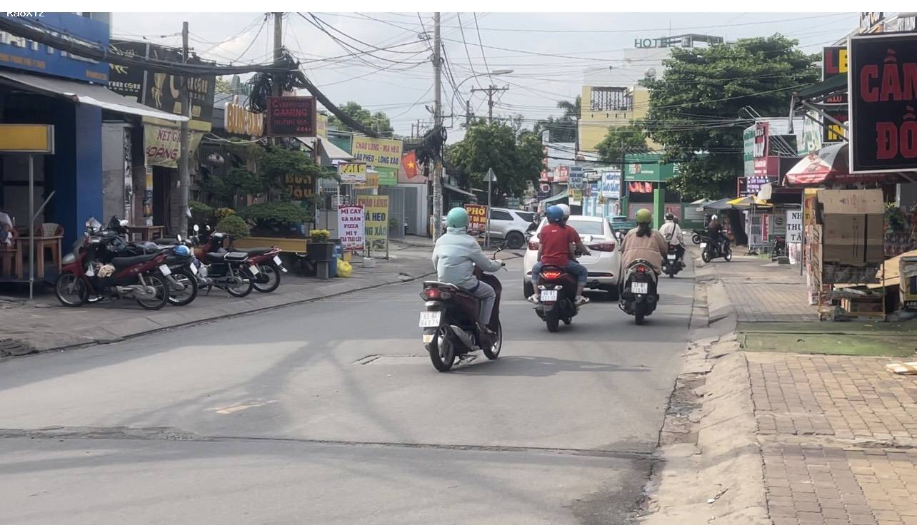 BÁN NHÀ MẶT TIỀN ĐƯỜNG ĐÌNH PHONG PHÚ, QUẬN 9