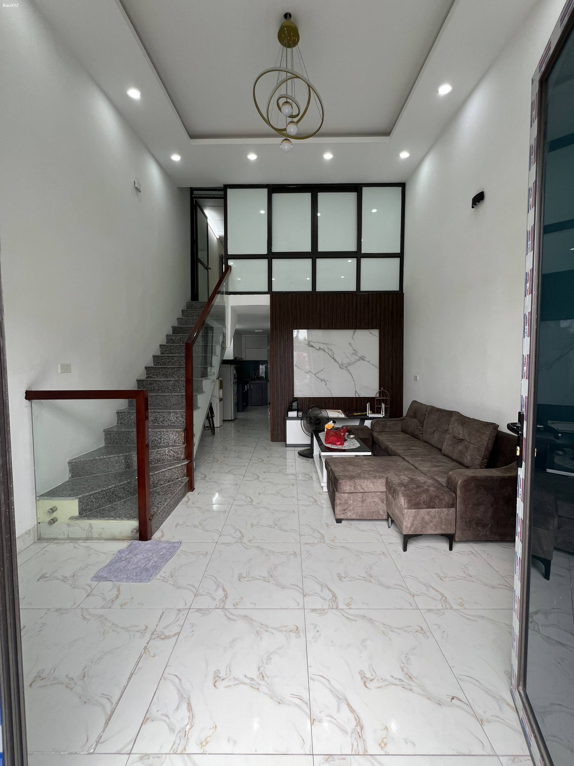 Cho thuê nhà riêng 2 tầng tại Lê Trọng Tấn, Định Công, Hoàng Mai 40m2, FUll nội thất, 9 Triệu