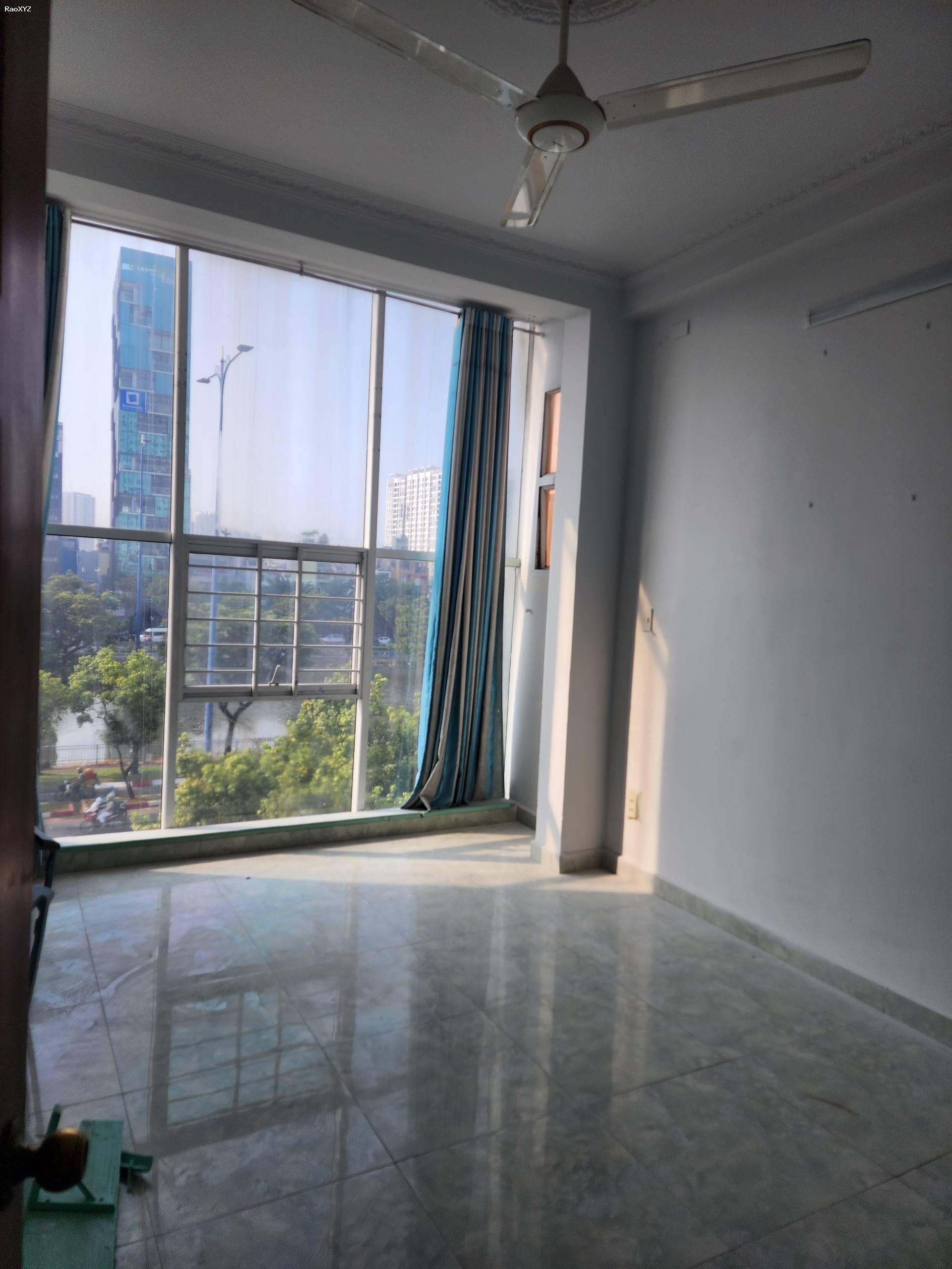 🍀 Nhà 5 tầng MTKD Võ Văn Kiệt, 7,5x10m, 4 phòng lớn 🍀