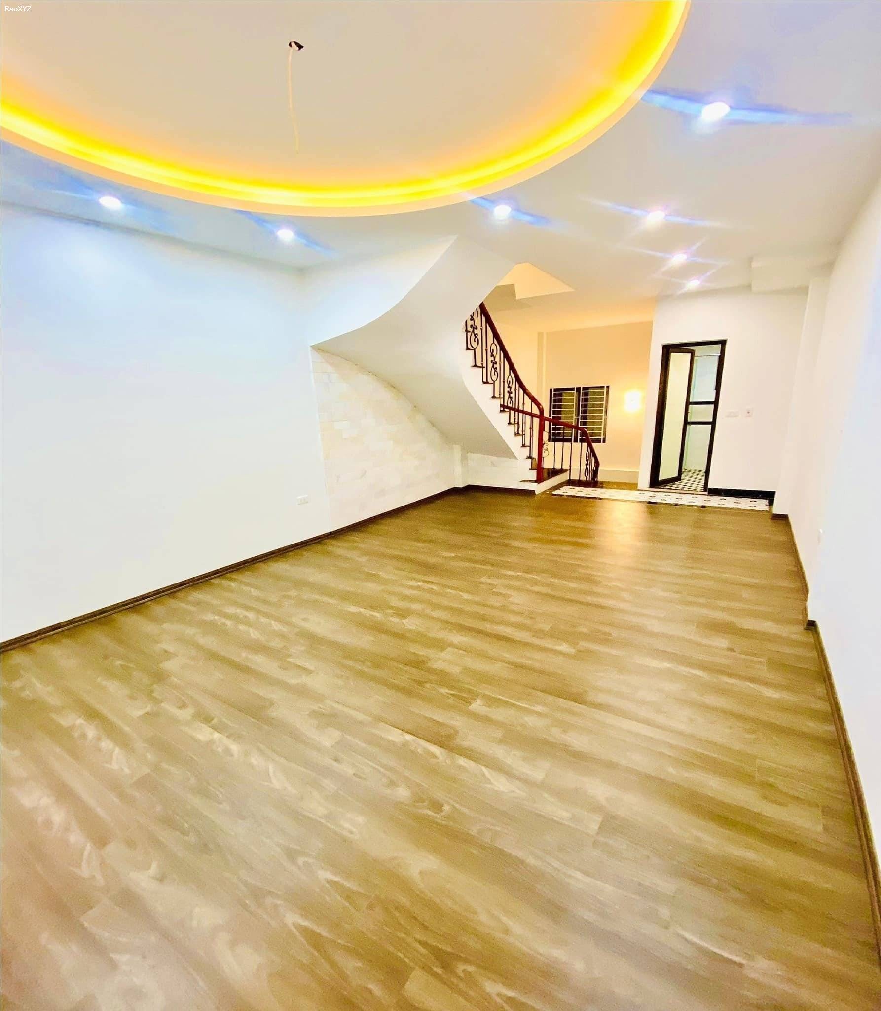 Tôi chủ nhà cho thuê cả nhà mới đẹp, Khu Quang Trung, 80m2x 4.5T- 17 Tr, VP, KD